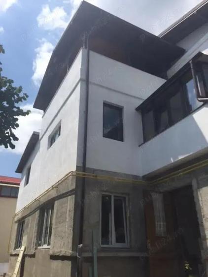 Etaj si mansarda in vila ultracentrala - 7