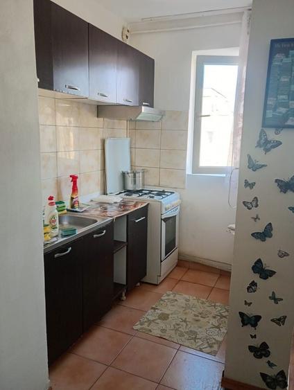 Inchiriez garsoniera - 5