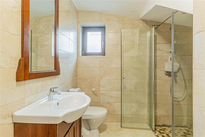 Casa individuala | 4 dormitoare | curte | Cristian - 12