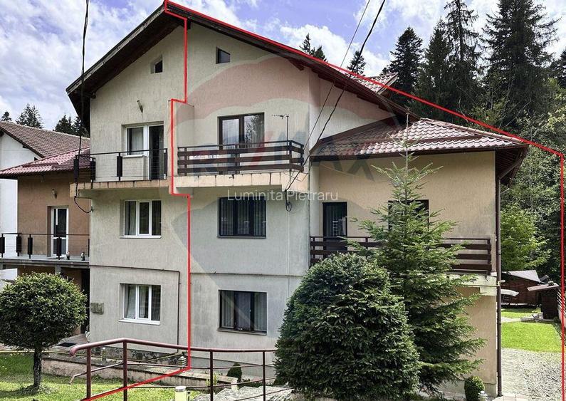 Casa / Vila cu 8 camere de vanzare in zona Valea Rasn... Casa / Vila cu 8 camere de vanzare in zona Valea Rasn...