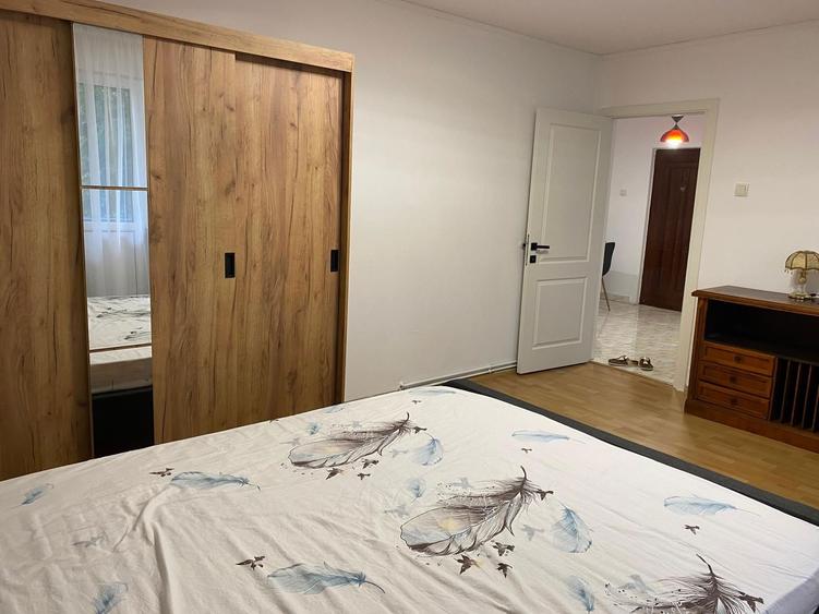 Inchiriez apartament 3 camere decomandat str Grigore Alexandrescu - 5