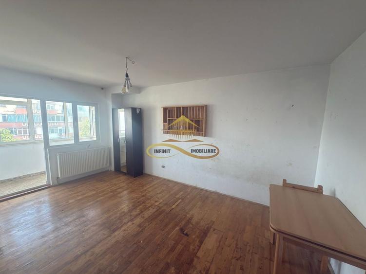 De vanzare apartament 3 camere decomandate Republicii Bacau - 2