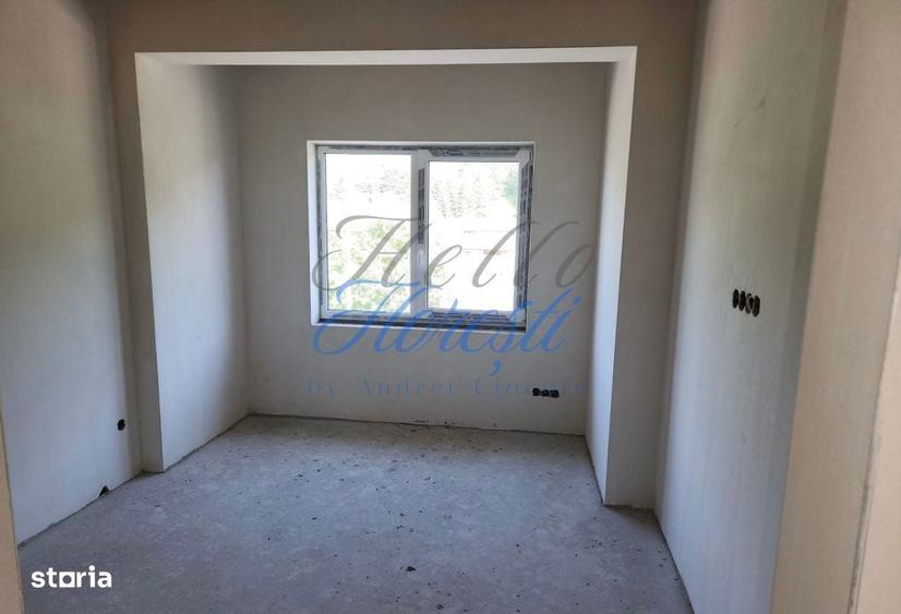 Casa cu 4 camere pe 2 etaje in Luna de sus - 2