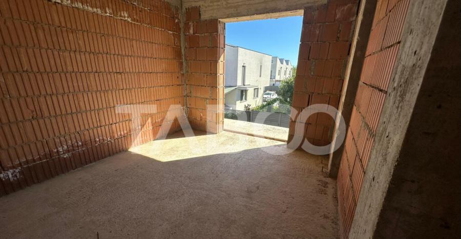 Casa duplex 4 camere 120 mpu de tip zona Selimbar Sibiu - 2