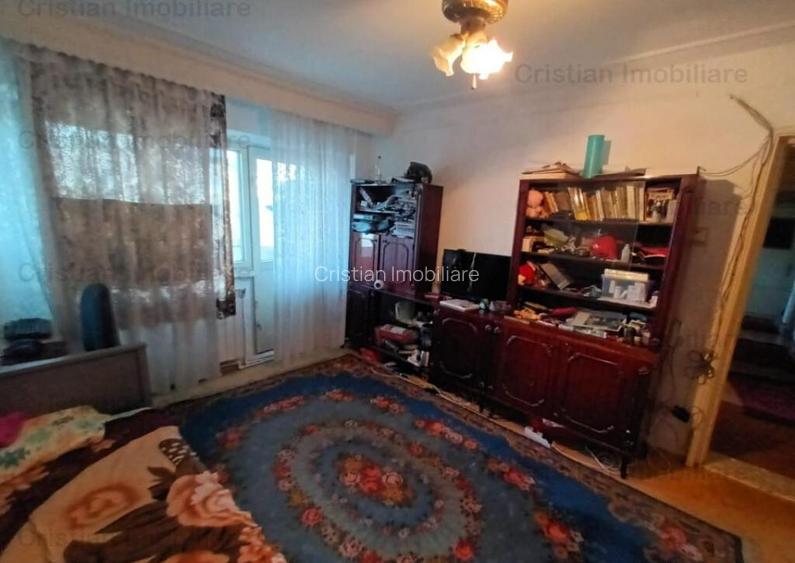 3 camere confort 1 Decomandat SPATIOS etaj 2 Piata Vidin