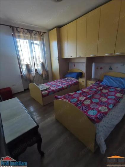 Inchiriez apartament la casa 4 camere, Gai - 8