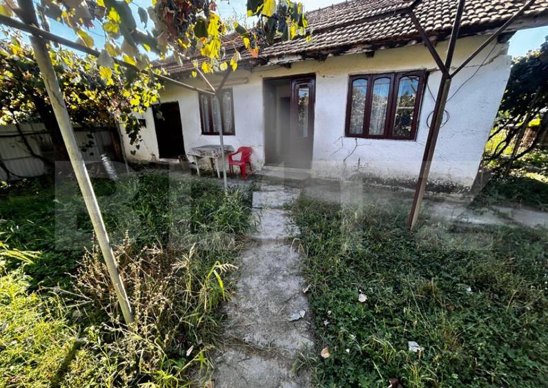 Doua casa de vanzare, teren intravilan 1773 mp, zona Stoloja - 5