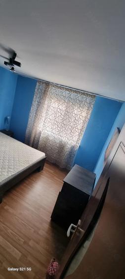 Apartament cu 3 camere decomandat, mobilat în Central