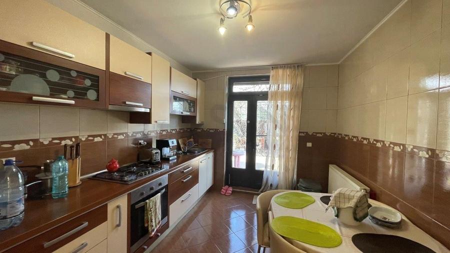 REV2003668 Tunari - Vila 6 camere 1200mp teren si garaj 3 masini - 5