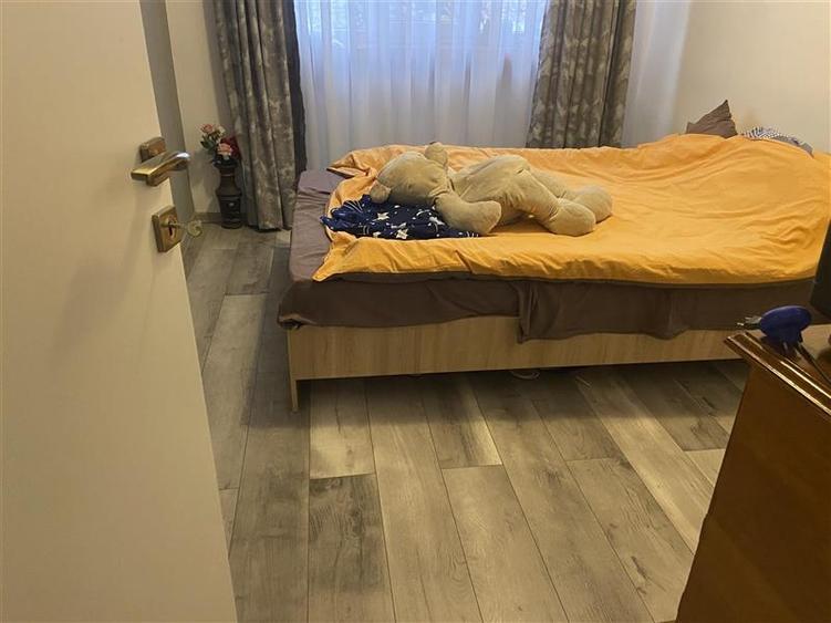 Apartament 2 camere , zona centrala - Scoala nr 10,etaj 2 8  , decomandat - 10