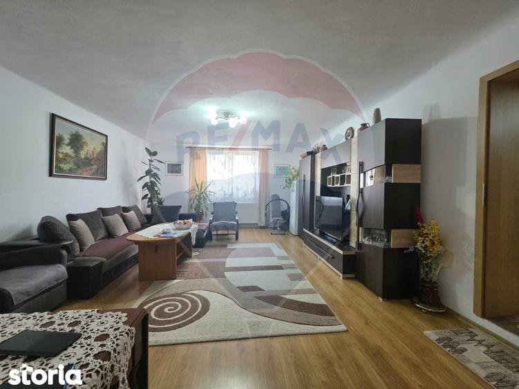 Casa cu 3 camere vis a vis de Biserica Romano Catolica Medias - 9