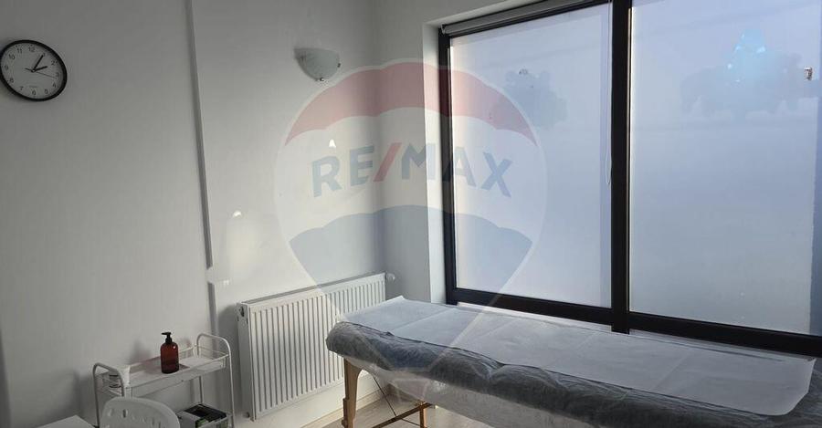 Spa?iu de birouri in Radauti de 105mp de inchiriat - 1