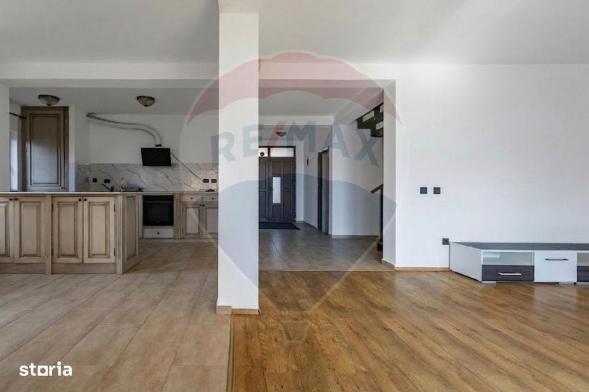 Casa cu 4 dormitoare in Ronat | 181 mp utili | Garaj | Teren 345 mp - 18