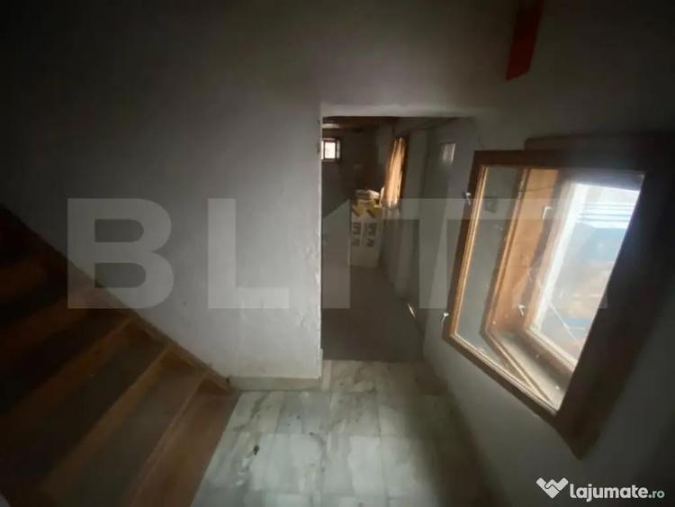 Casa individuala renovabila, 7 camere, 219mp utili, 647mp te - 2
