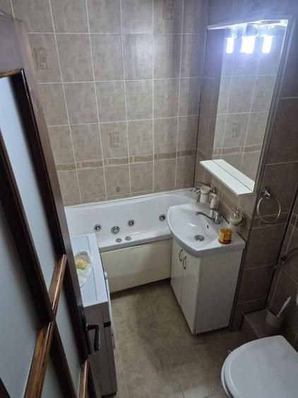 Inchiriez apartament 3 camere zona Lipovei - 4