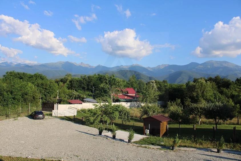 Pensiune 600 mp an 2023 si casa 130 mp teren 4600 mp zona V. Avrigului - 2