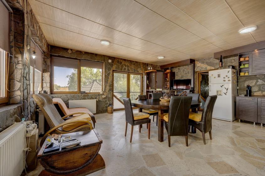 Corbeanca-Laguna Albastra, refugiu exclusivist la lac, vila cu piscina - 10