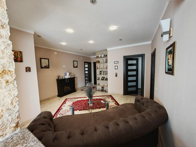 Casa cu pod inalt Lazu - 7