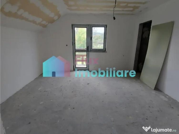 Casa cu 8450 mp teren in Solca - 11