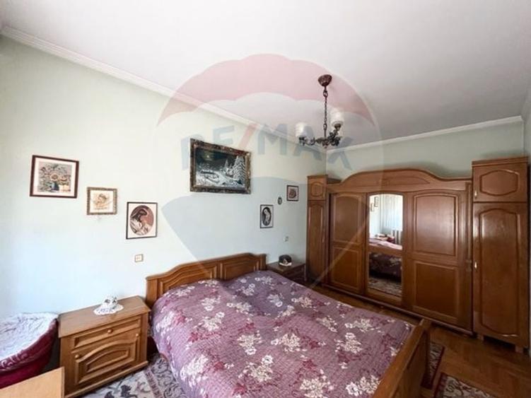 Casă  str. Progresului , Sebes, destinatie : uni/multifamiliala - 7