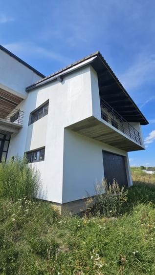 Casa individuala cu 5 camere, 160mp utili, 800mp teren, Chinteni - 3