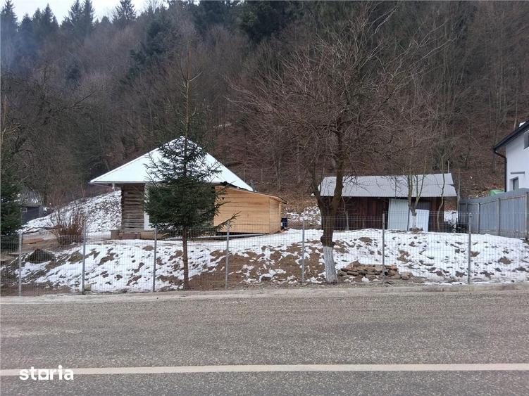 Casa din lemn si teren intravilan, Izvorul Muntelui, Neamt - 6