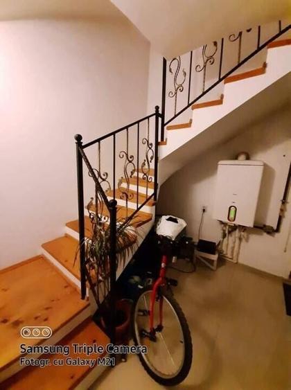 Soseaua Pantelimon sector 2, vila 7 camere P+1+M, an 2007 - 8