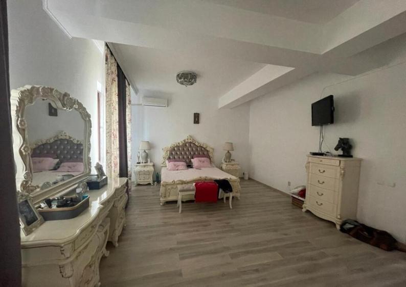 Vila Cu Posbilitate De Investitie - 420 Mp - Antiaeriana - 13