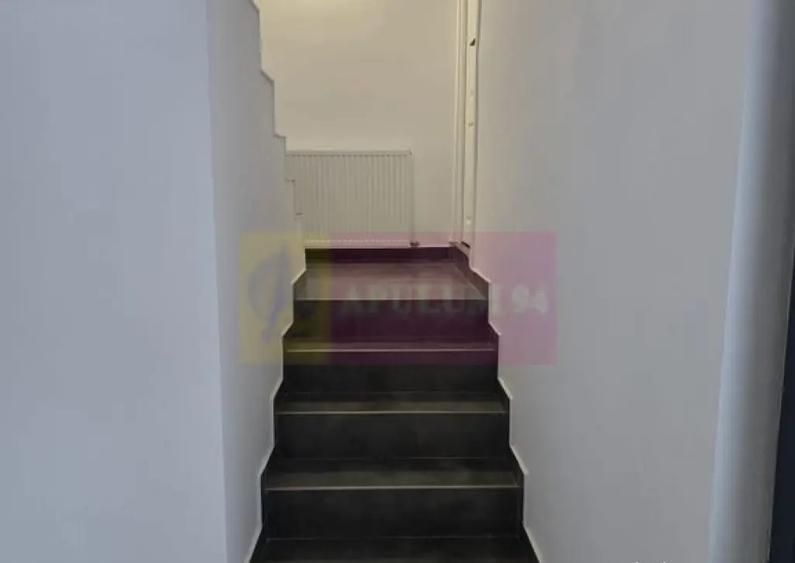 Vila de vanzare cu 6 camere in Sinaia - 2