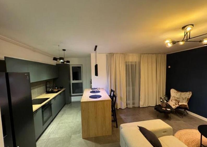 Apartament 2 camere, decomandat - zona Tractorul - 7