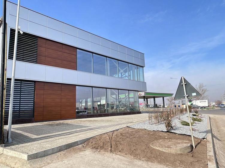 Spatiu Comercial - Showroom&Birou- Etaj 340m2 - Zona Industriala Iasi - 3