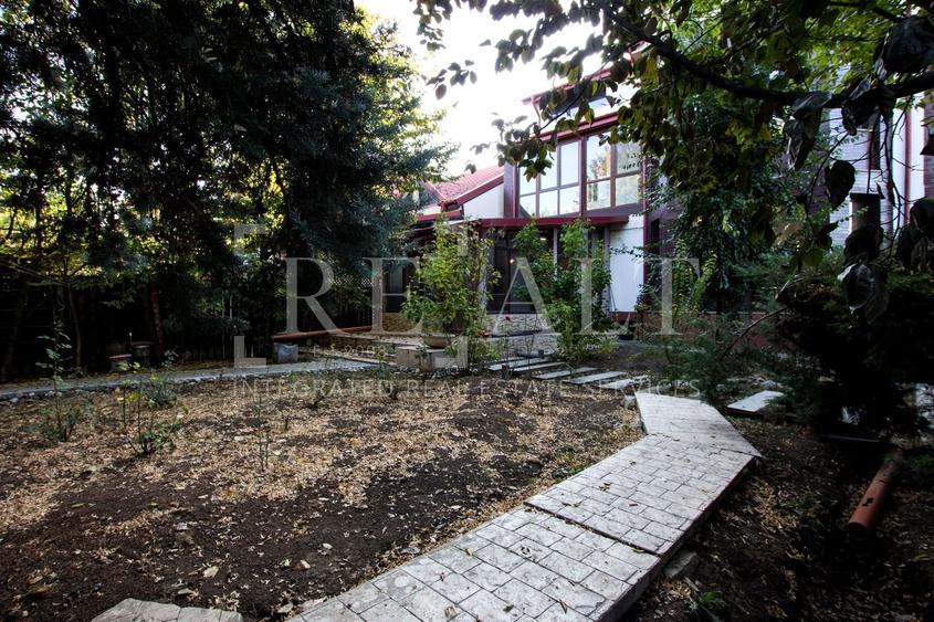 Inchiriere casa, vila 7 camere | Individuala, Renovata, Curte | Campul Pipera - 45