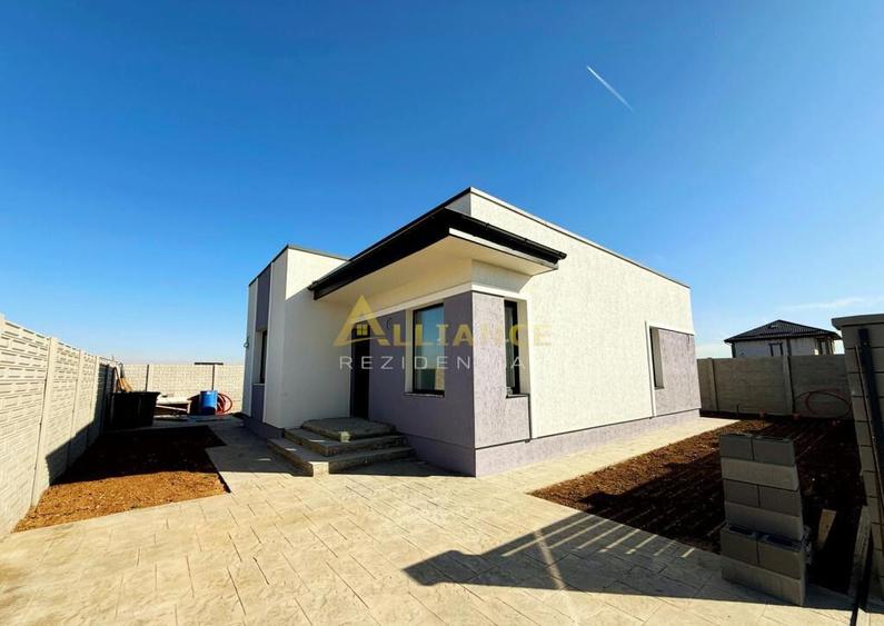 Casa Individuala / 4 Camere / 2 Bai / Incalzire in Pardoseal - 1