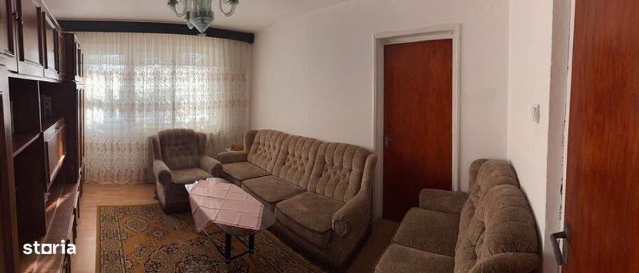Propietar, vand ap 4 camere etaj 3 - 5