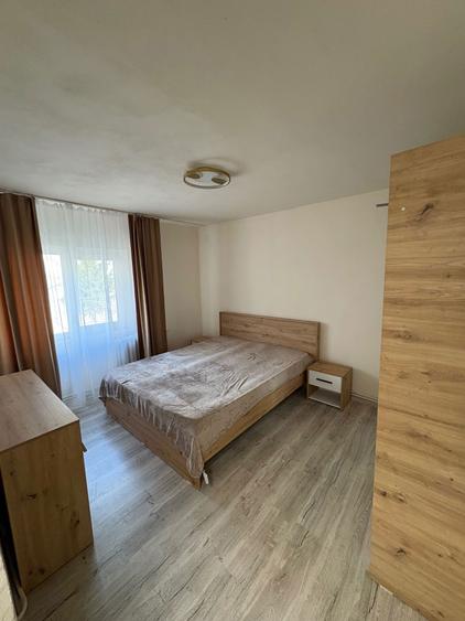 Inchiriez apartament 2 camere - 4