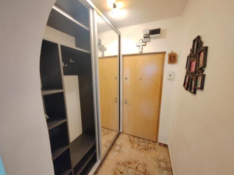 Titan Metrou 1 Decembrie - 8