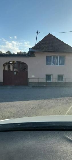 Casă cu 2 camere cu Teren 461 Mp în Dăișoara