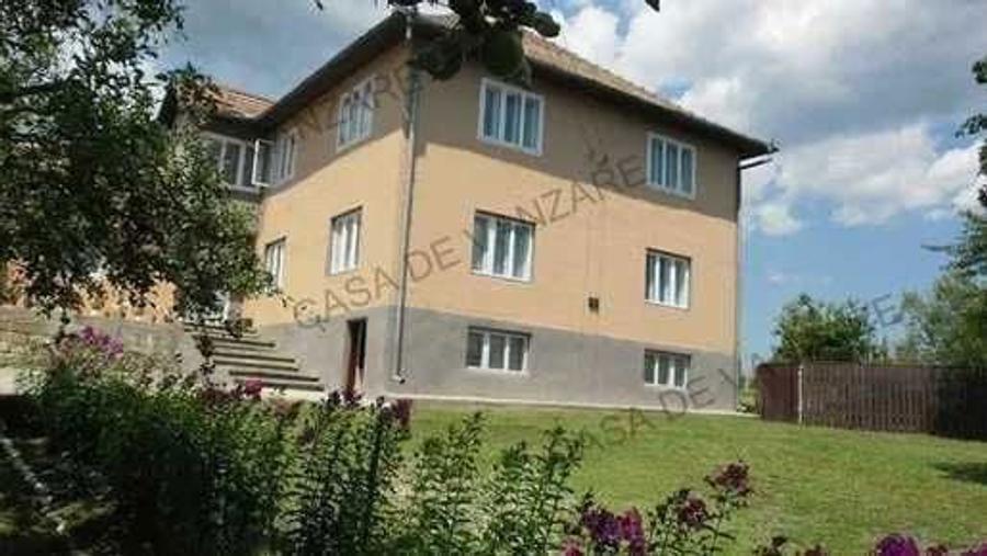 Casa in Gura Humorului, Suceava, Supraf: 250mp+1500mp teren si garaj - 3