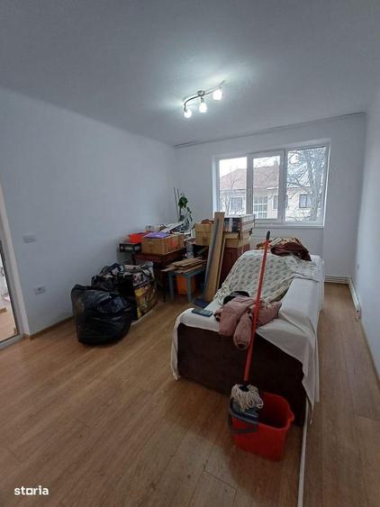 De vanzare apartament cu 2 camere, 2 balcoane, renovat complet 43.000e - 6