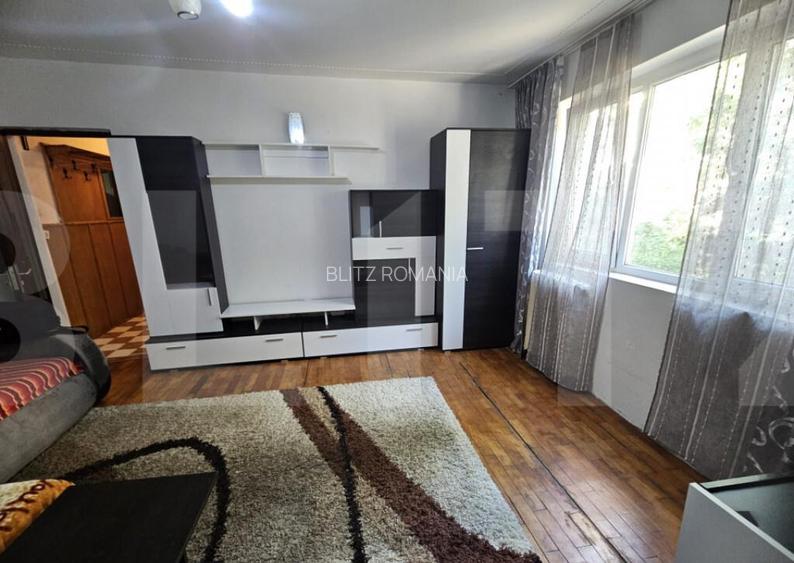 Apartament de vanzare, cu 2 camere, 40 mp, zona Blascovici