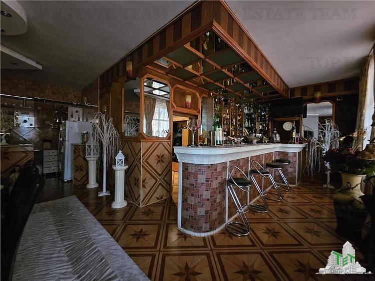 Casa spatioasa si versatila de vanzare in Eforie Nord - ideala pentru locuinta + - 5