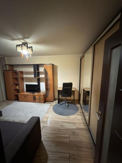 Garsoniera decomandata bloc 4 etaje Valea Ialomitei - 3