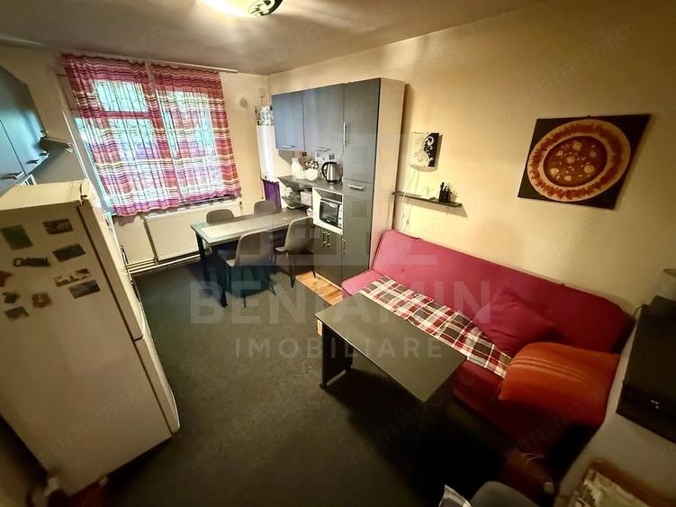 Apartament cu 3 camere decomandat în Brazda lui Novac