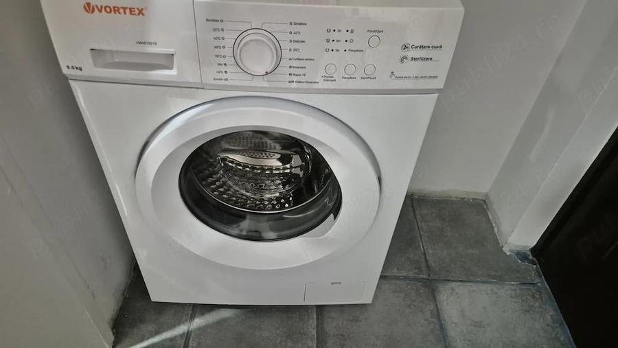Garsonieră decomandată în Brâncoveanu