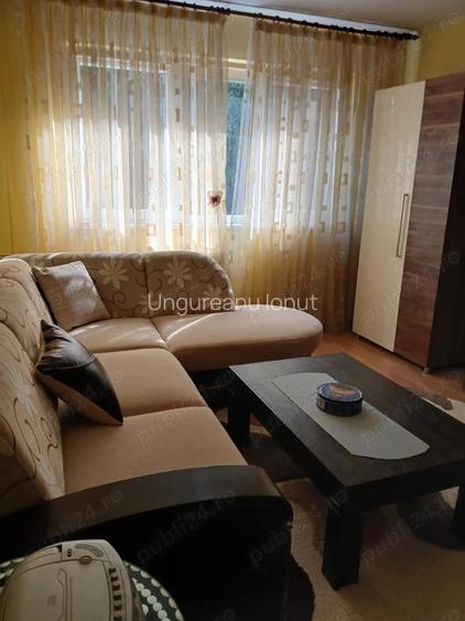 Vand apartament cu 2 camere