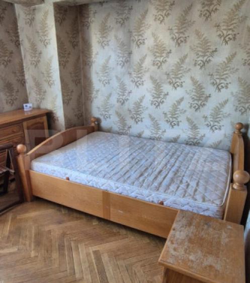 Apartament de inchiriat, cu 3 camere, zona Bd.Independentei - 8