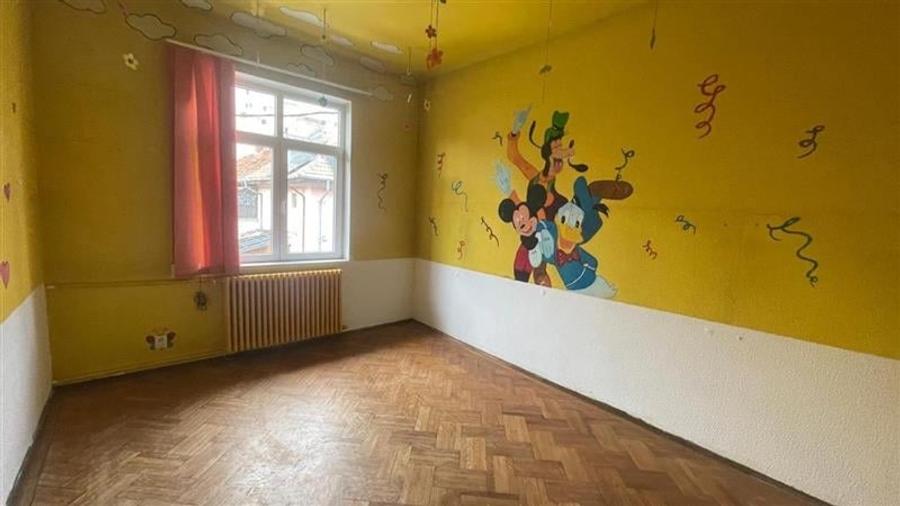 Vatra Luminoasa, vila 7 camere, curte 121 mp - 5