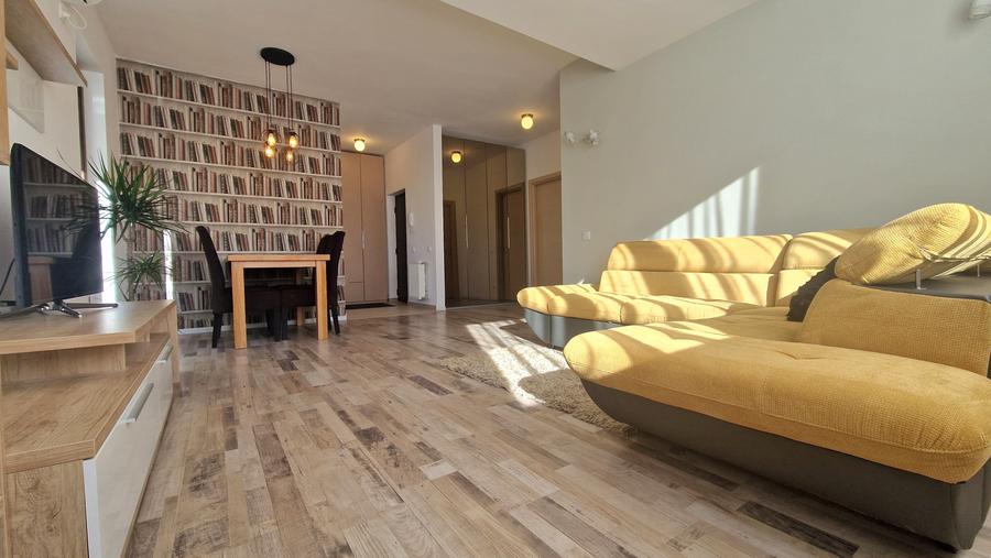 Apartament cu 2 camere semidecomandat, mobilat în Crângași