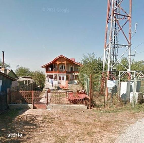 Casă cu 3 camere cu Teren 1320 Mp în Hotarele