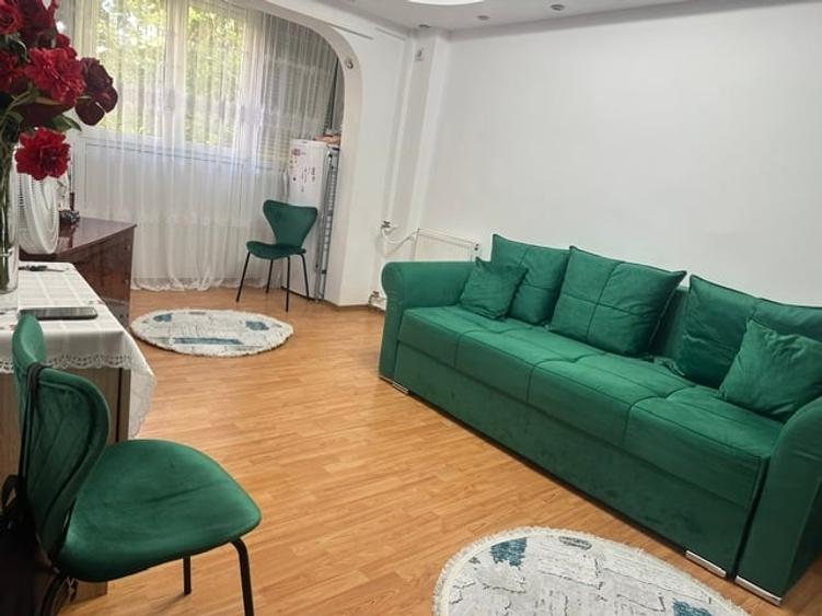 Apartament cu 2 camere decomandat în 1 Decembrie 1918